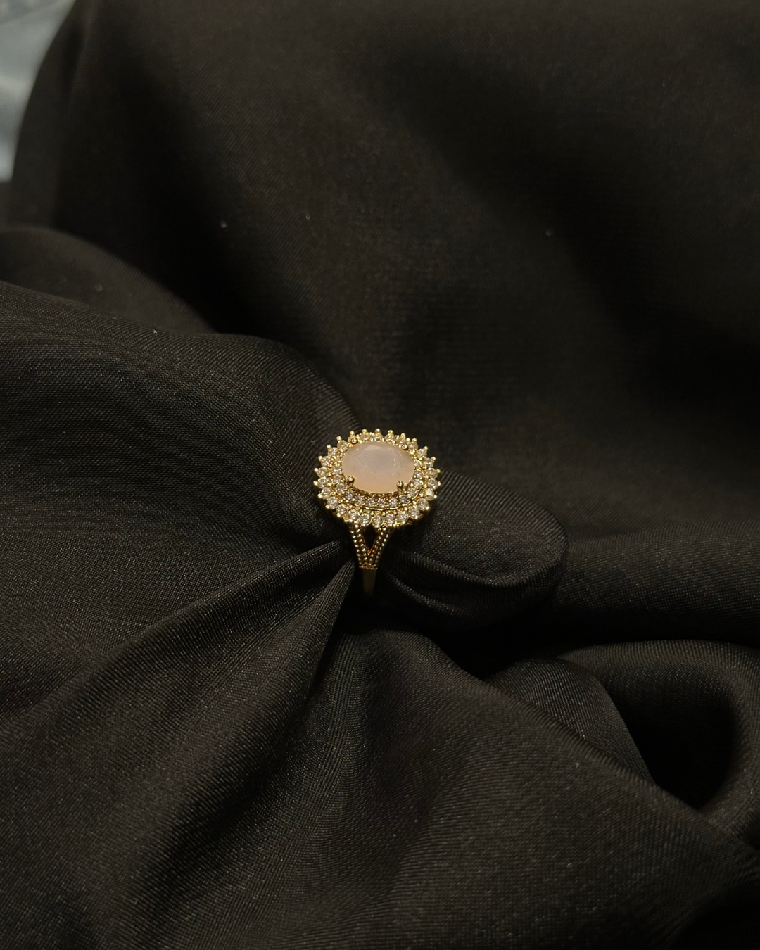 Sapphire Elegant Stone In Golden Disk Stainless Ring